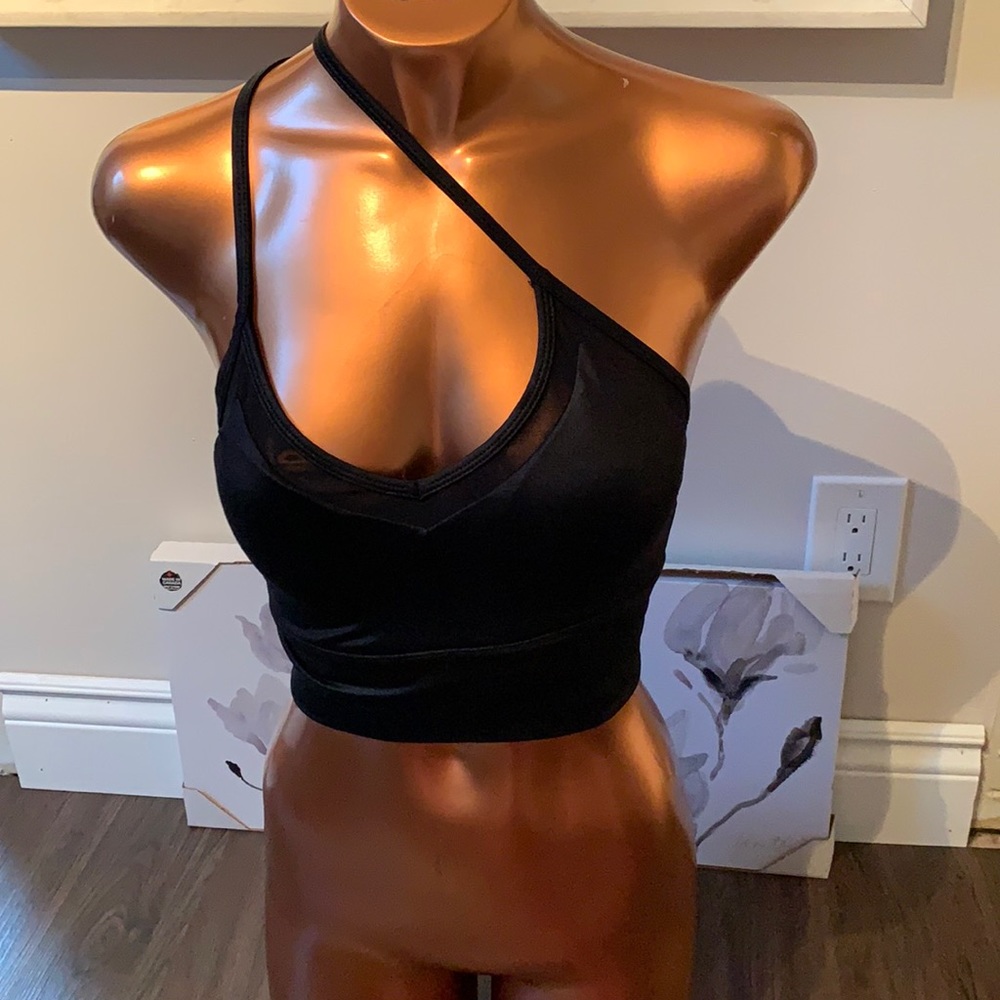 🩱 NEVER WORN GAIAM Cami